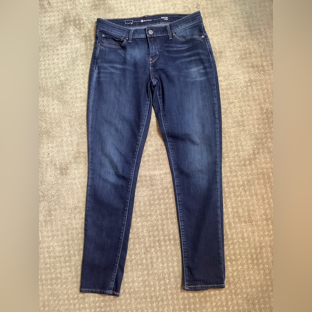Levi Strauss Demi curve, modern rise, skinny jeans. Size 29, 30”Length, 8” rise